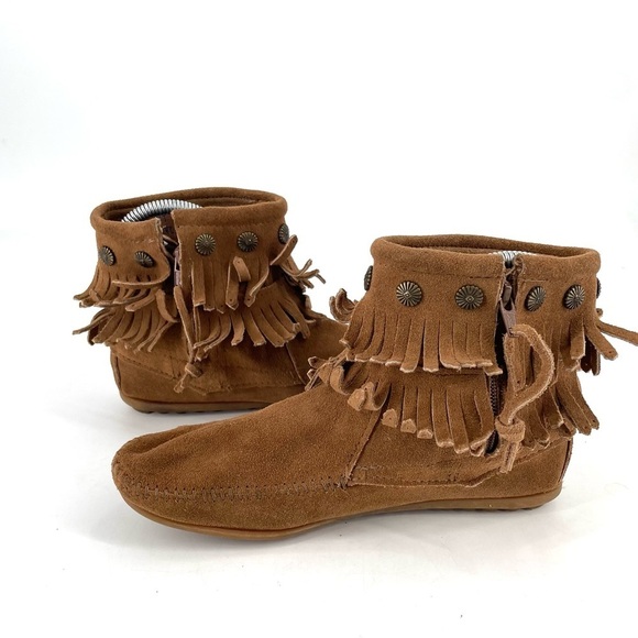 MINNETONKA Western Double Fringe Suede Taupe Brown Side Zip Ankle Bootie Boot - Picture 4 of 8